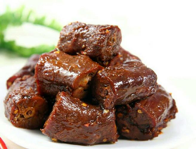 加盟周黑鴨加盟費多少錢，加盟周黑鴨加盟費是多少