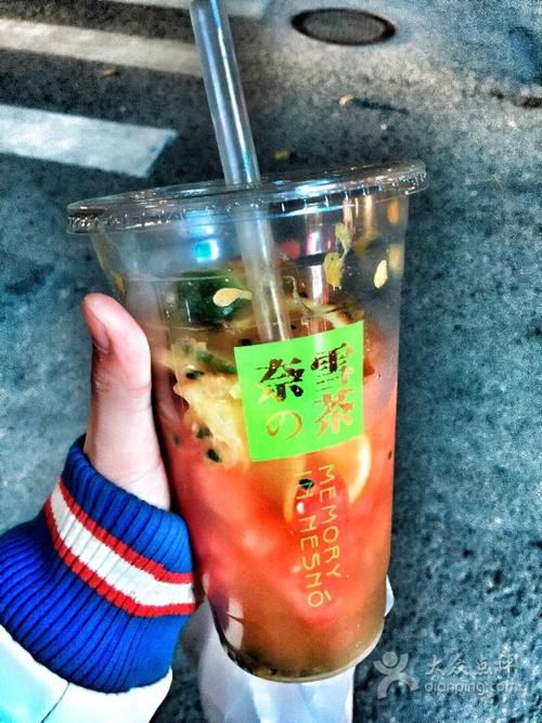 庫(kù)爾勒奈雪加盟費(fèi)大概多少費(fèi)用