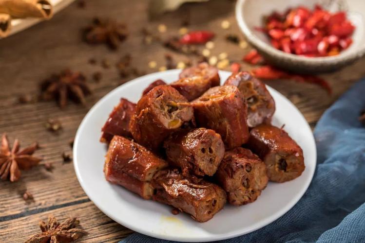 加盟周黑鴨連鎖店需要多少錢，周黑鴨加盟費多少錢