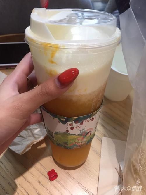 加盟奈雪的茶賺錢嗎，奈雪的茶加盟還是直營