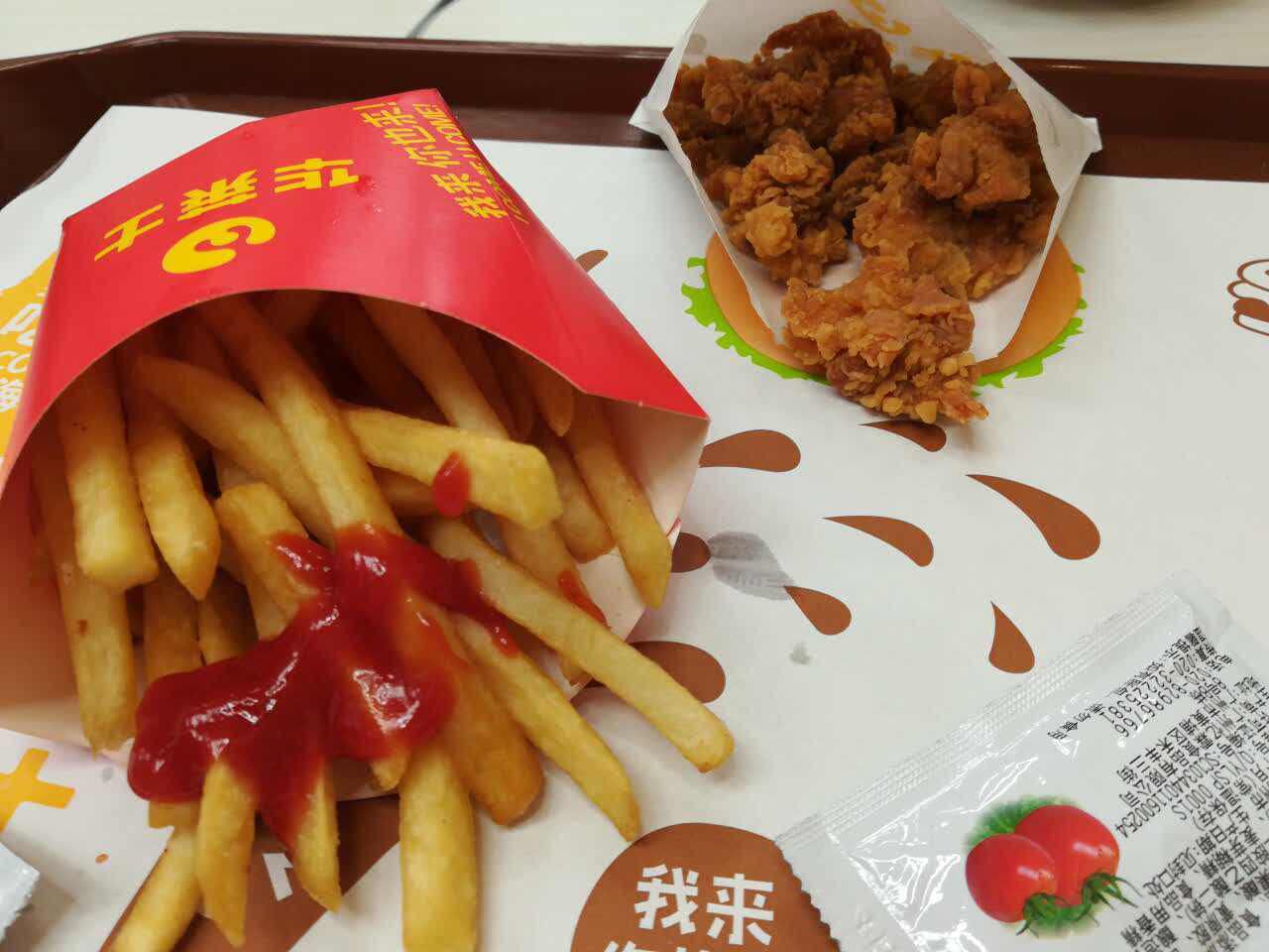 華萊士的加盟費是多少錢，加盟華萊士能賺錢嗎