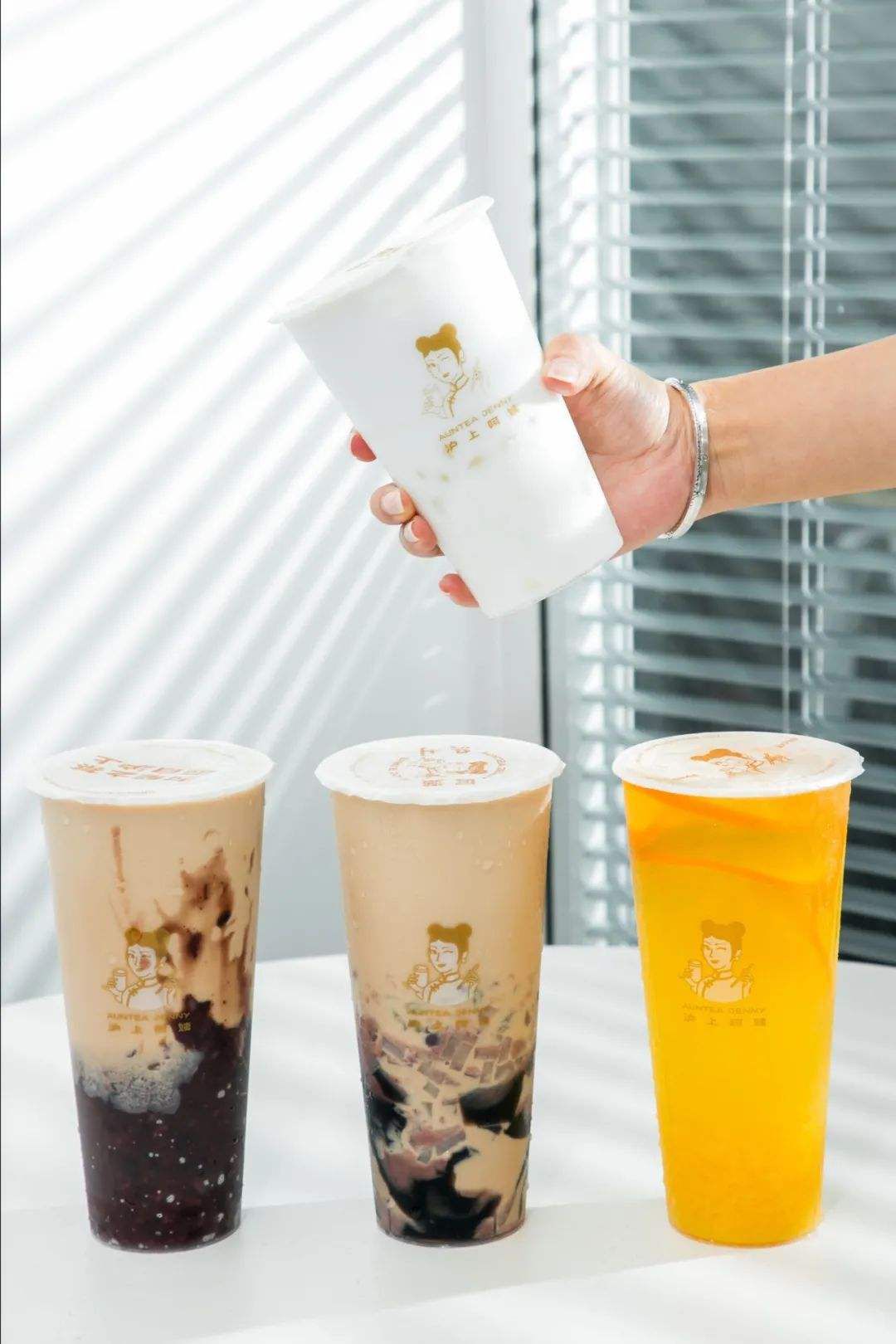 滬上阿姨加盟需要多少錢(qián)，滬上阿姨奶茶加盟需要什么要求