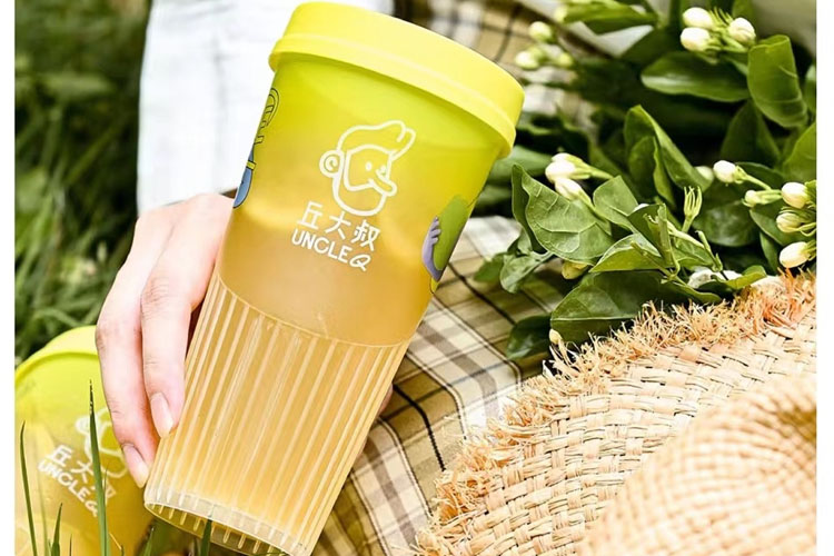 丘大叔檸檬茶加盟費用是多少，丘大叔檸檬茶加盟門檻怎么樣