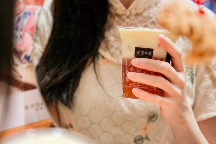 開個(gè)茶顏悅色要多少萬元，茶顏悅色怎么加盟費(fèi)多少錢