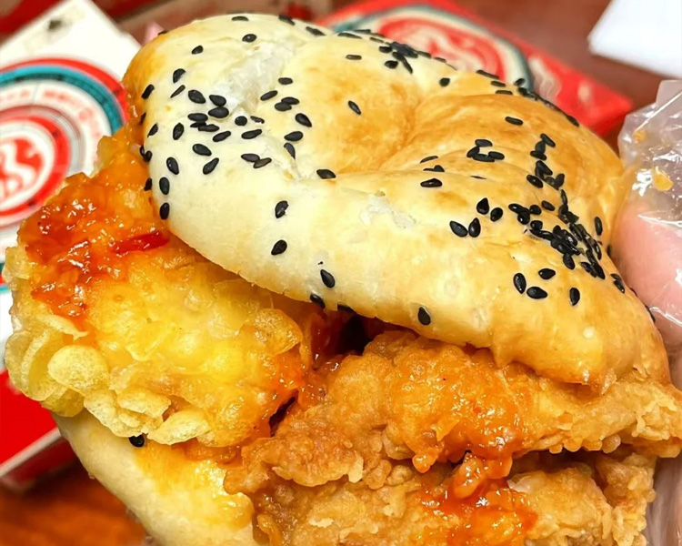  塔斯汀店加盟費多少錢，如何加盟塔斯汀比較全