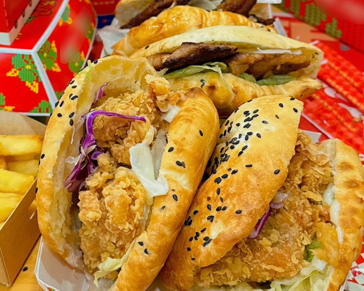 塔斯汀加盟費(fèi)用現(xiàn)在是多少錢，塔斯汀漢堡店加盟條件和費(fèi)用表